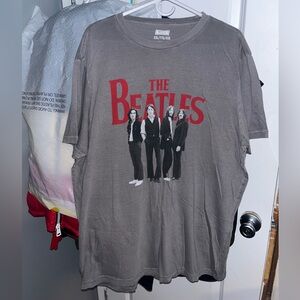 Men’s XXL Short Sleeve Crewneck T-Shirt The Beatles Graphic Tee LIKE NEW!